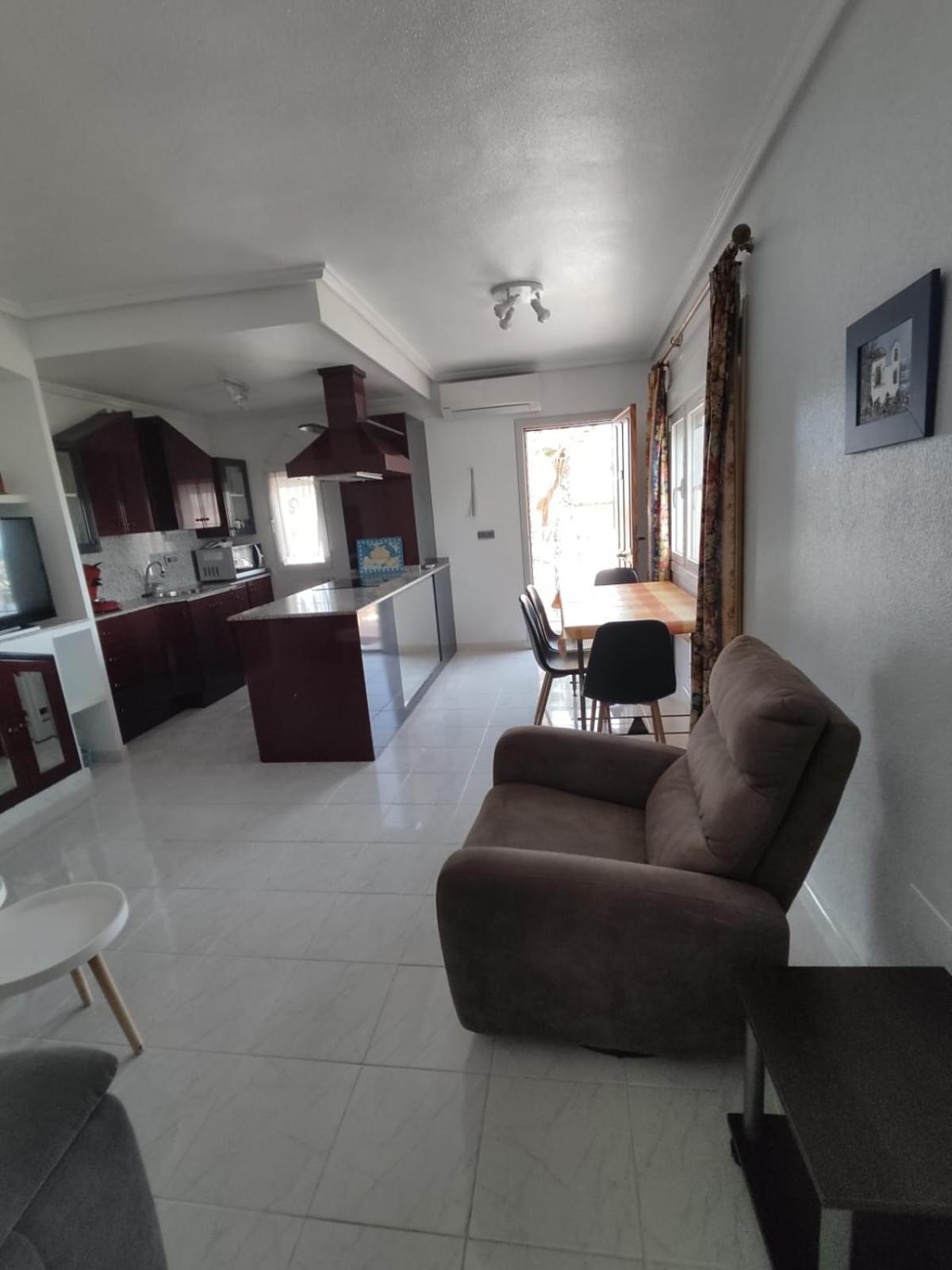 Schoenes Ruhiges Rooftop Apartment Mit Grosser Dachterrasse Торевиеха Екстериор снимка