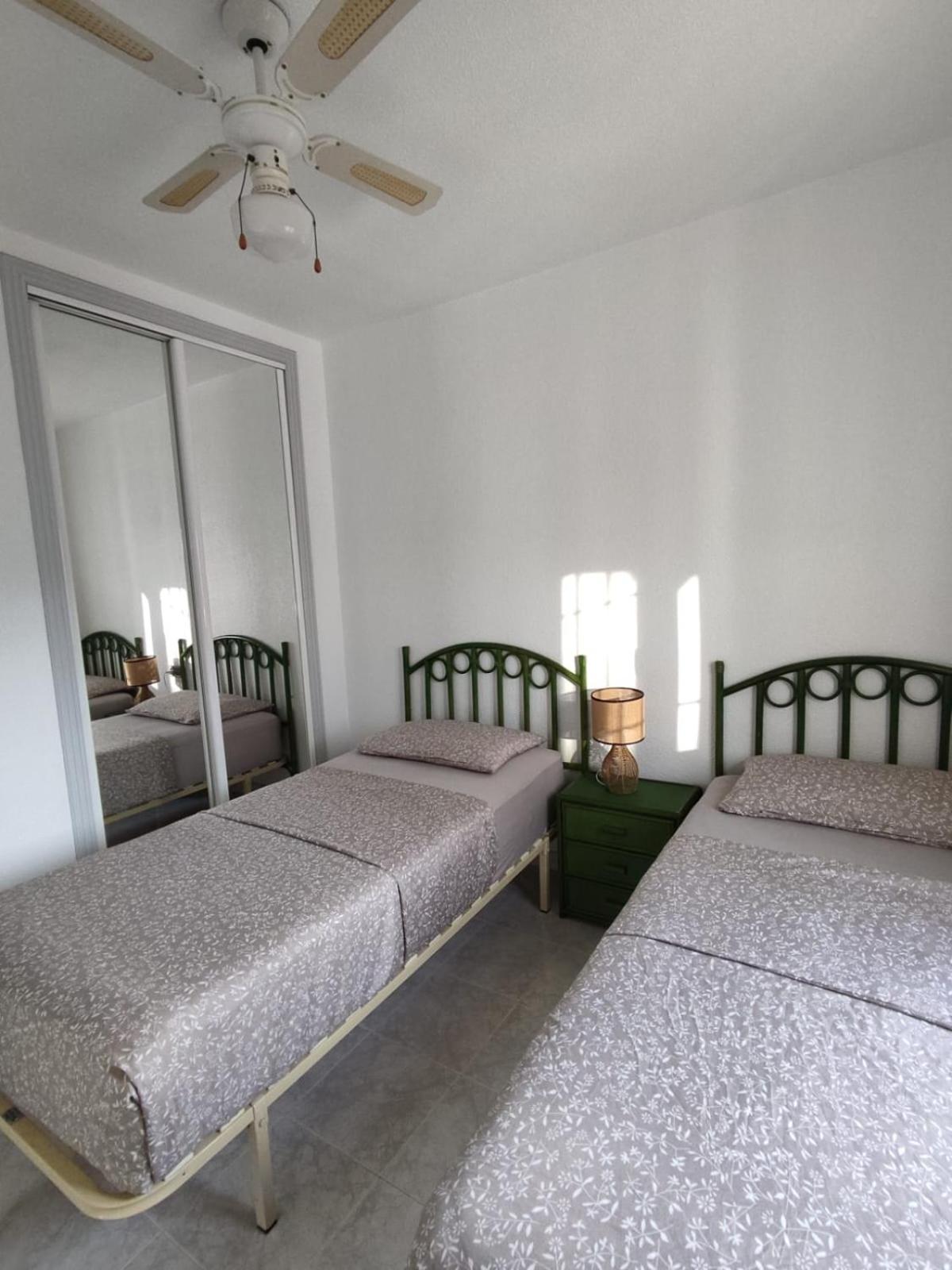 Schoenes Ruhiges Rooftop Apartment Mit Grosser Dachterrasse Торевиеха Екстериор снимка