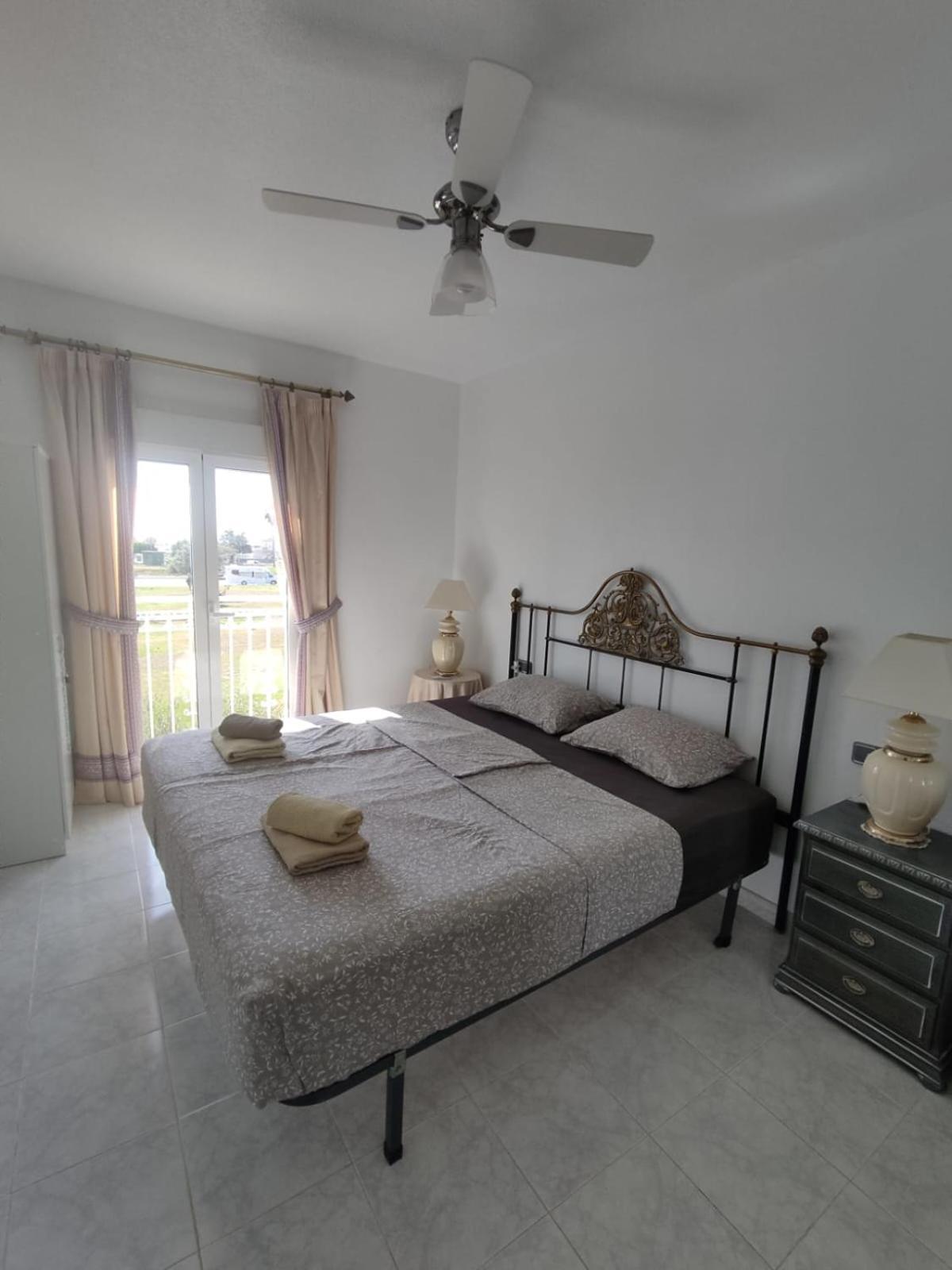 Schoenes Ruhiges Rooftop Apartment Mit Grosser Dachterrasse Торевиеха Екстериор снимка