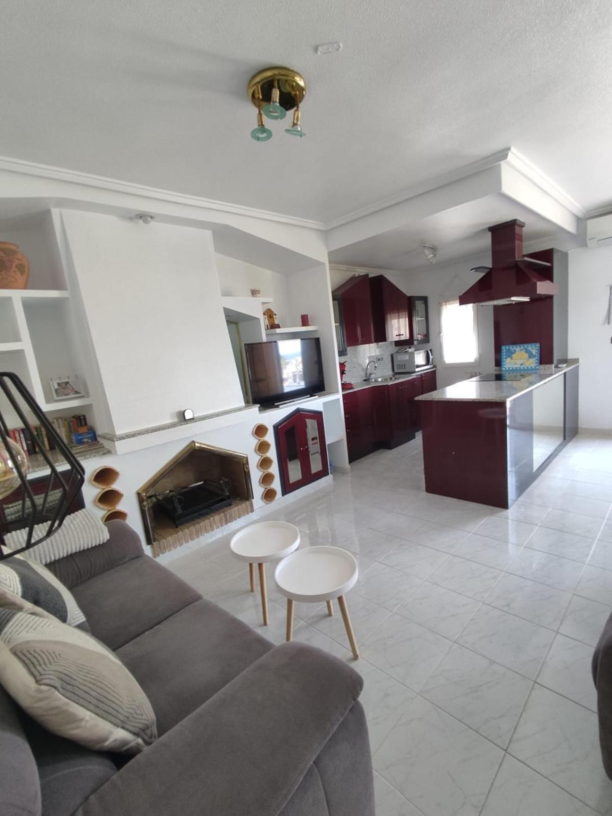 Schoenes Ruhiges Rooftop Apartment Mit Grosser Dachterrasse Торевиеха Екстериор снимка