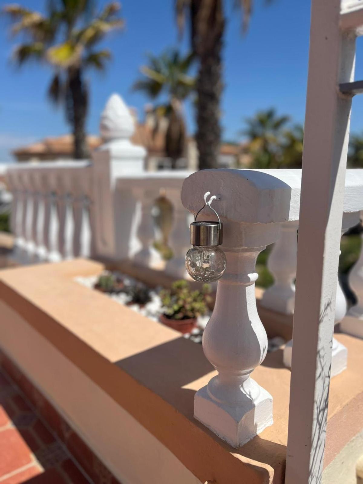 Schoenes Ruhiges Rooftop Apartment Mit Grosser Dachterrasse Торевиеха Екстериор снимка