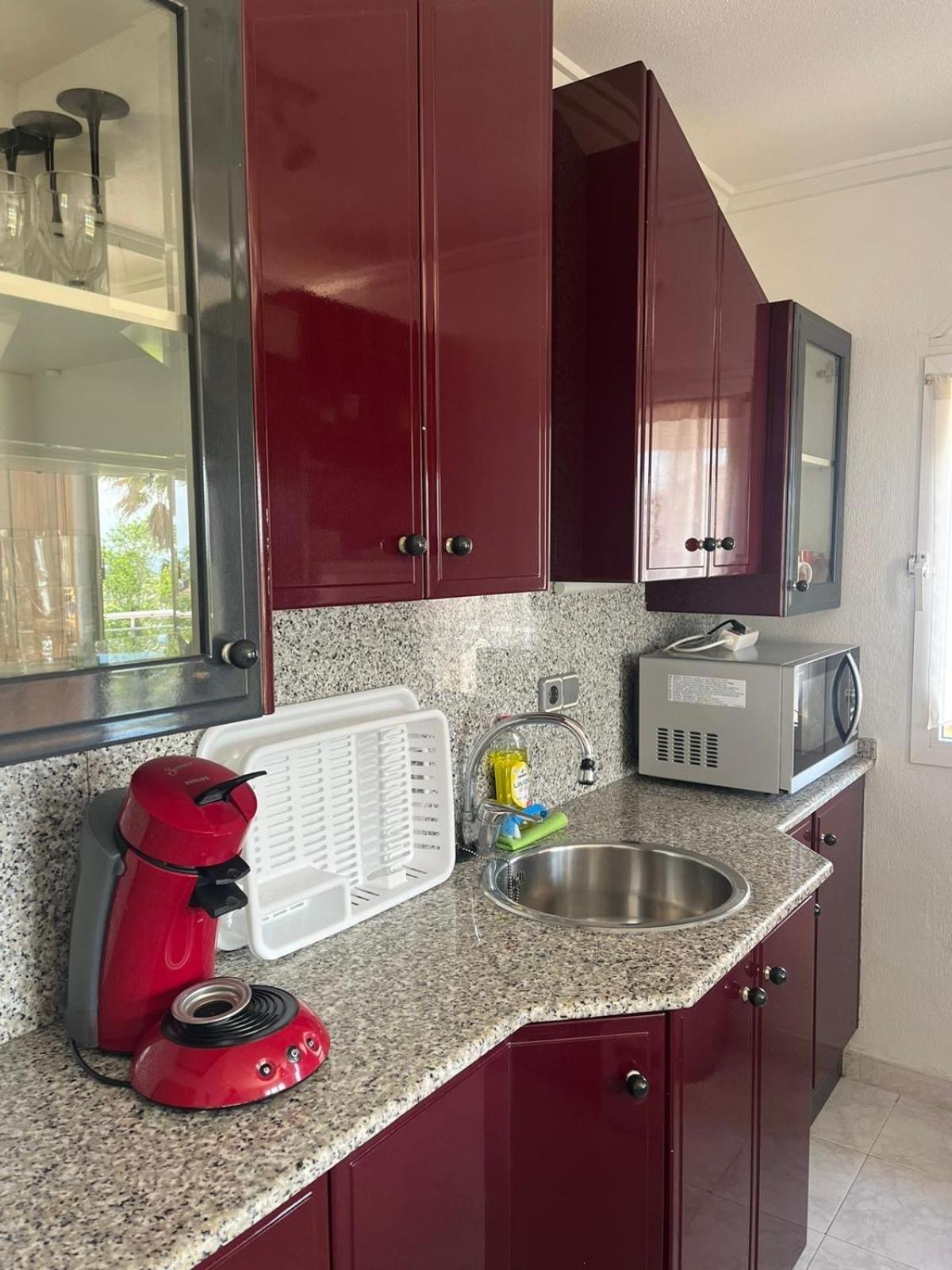 Schoenes Ruhiges Rooftop Apartment Mit Grosser Dachterrasse Торевиеха Екстериор снимка